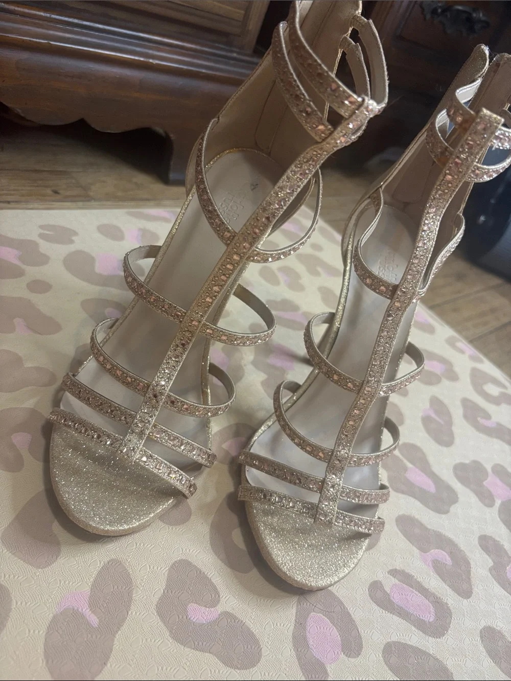 Women's Strappy Glitter T-Strap Heels in Rose Gold